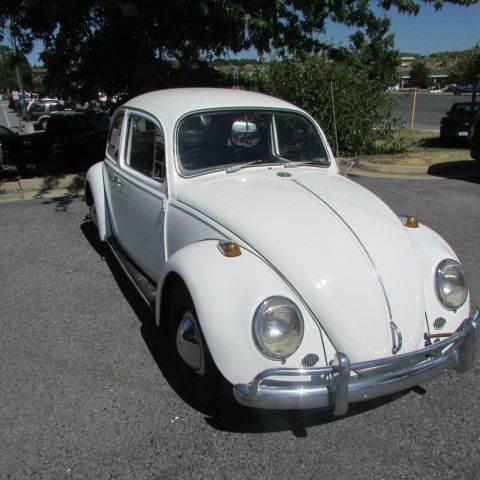1967 White Volkswagen Beetle - Classic