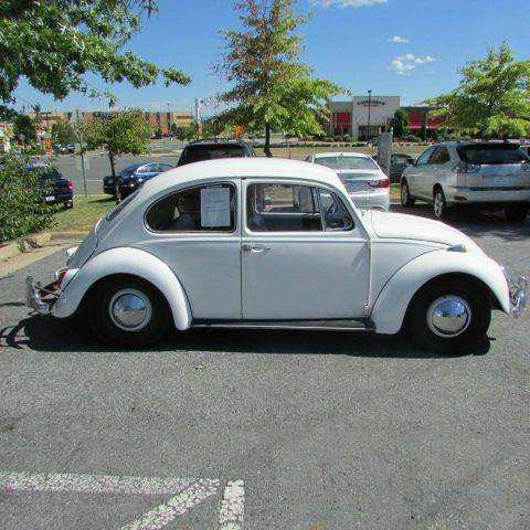 1967 White Volkswagen Beetle - Classic