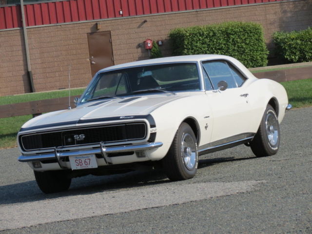 1967 White Chevrolet Camaro Coupe