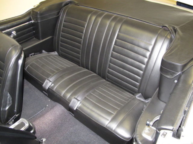 1967 White Oldsmobile Cutlass