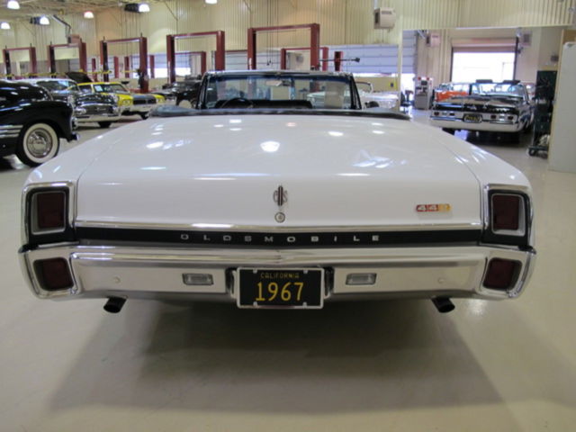 1967 White Oldsmobile Cutlass