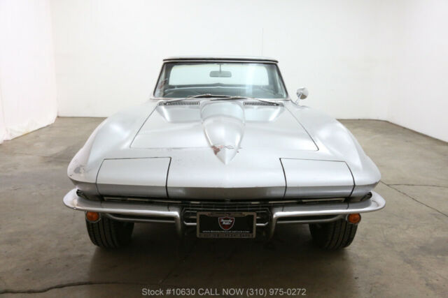 1967 Silver Chevrolet Corvette