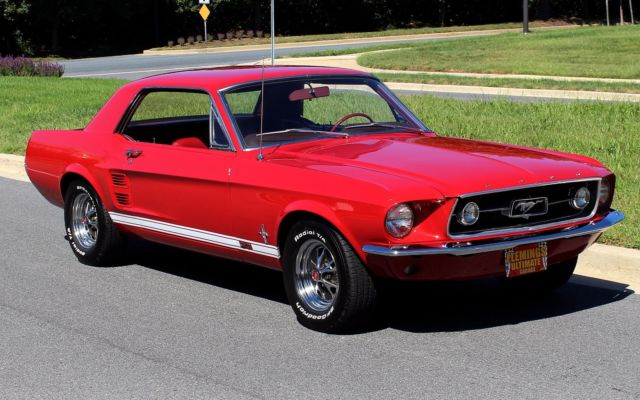 1967 Red Ford Mustang N/A