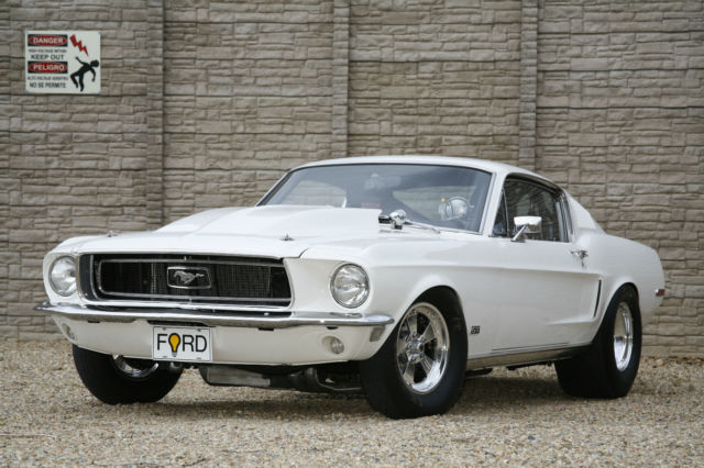 1968 White Ford Mustang Fastback