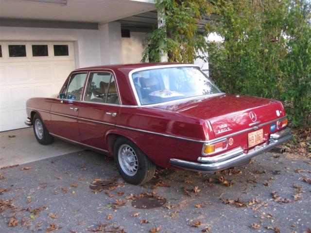 1968 Burgundy Mercedes-Benz 200-Series SEDAN