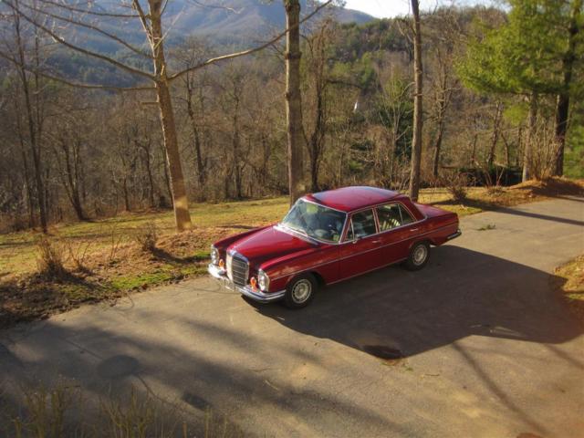 1968 Burgundy Mercedes-Benz 200-Series SEDAN