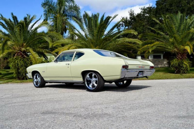 1968 Tan Chevrolet Chevelle