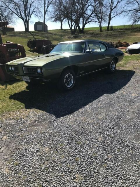 1968 Green Pontiac GTO Sedan