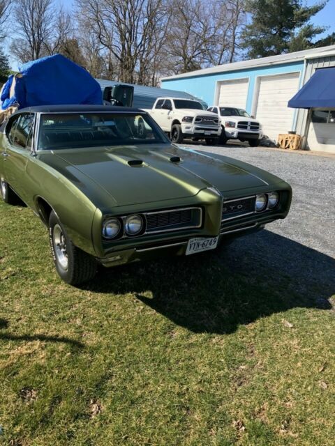 1968 Green Pontiac GTO Sedan