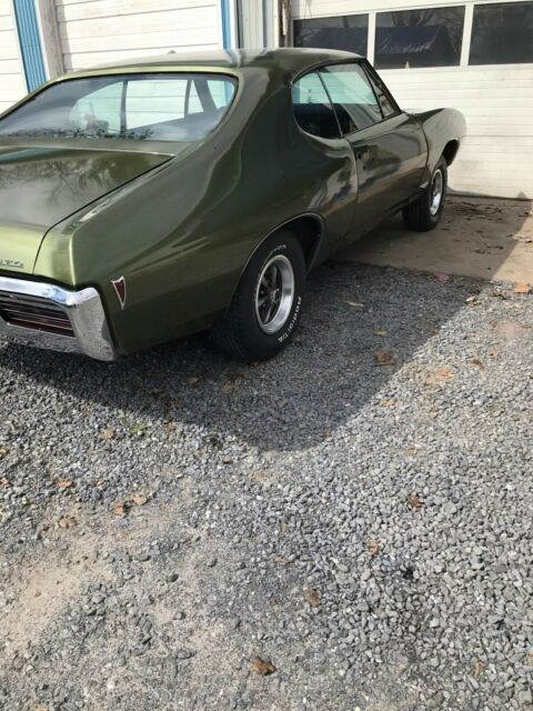 1968 Green Pontiac GTO Sedan