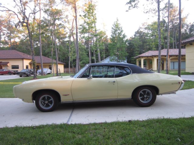 1968 Yellow Pontiac GTO Coupe