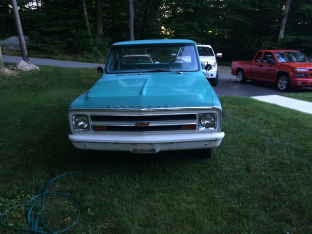 1968 Blue Chevrolet C-10 Stepside Short Bed