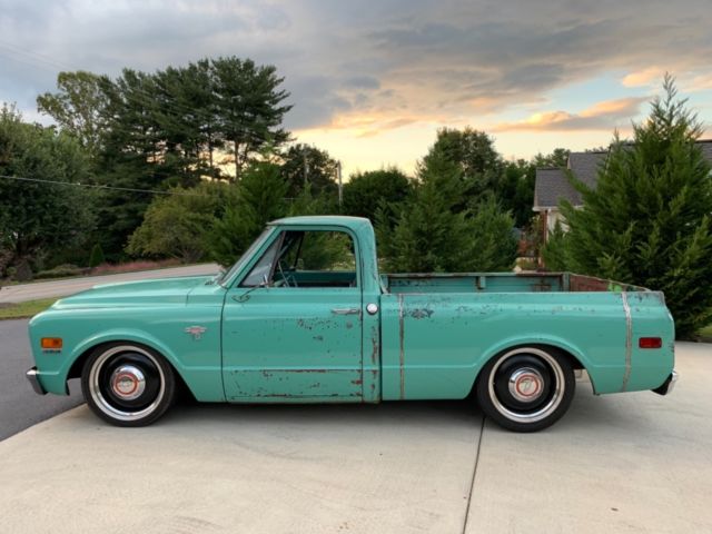 1968 Green Chevrolet C-10 Standard Cab Pickup