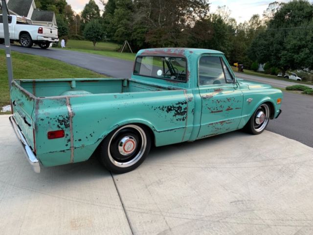 1968 Green Chevrolet C-10 Standard Cab Pickup