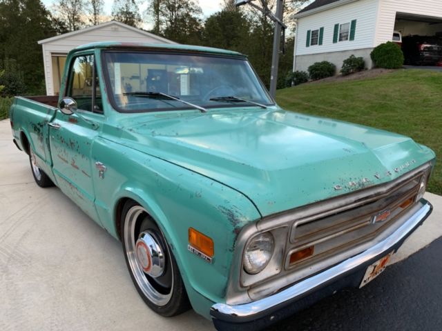 1968 Green Chevrolet C-10 Standard Cab Pickup