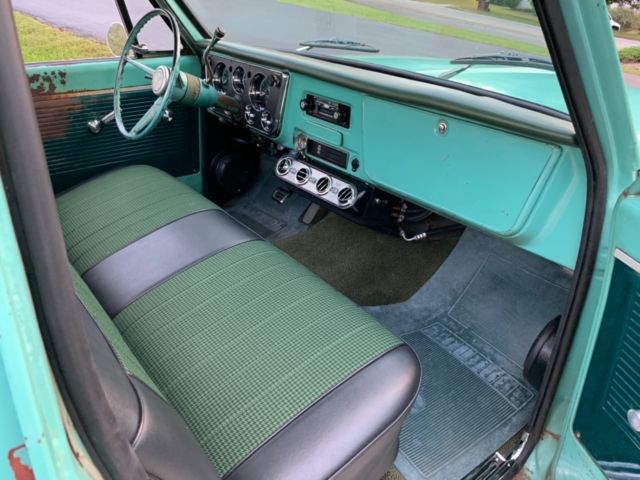 1968 Green Chevrolet C-10 Standard Cab Pickup