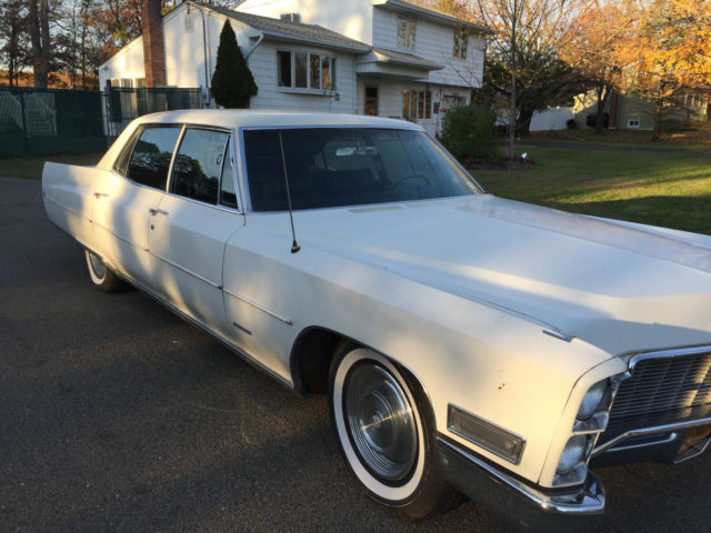 1968 White Cadillac Fleetwood U/K