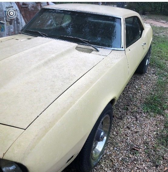 1968 Yellow Chevrolet Camaro