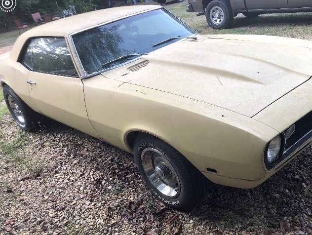 1968 Yellow Chevrolet Camaro