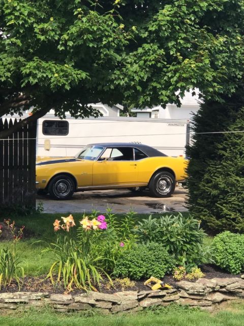 1968 Yellow Chevrolet Camaro Sport coupe