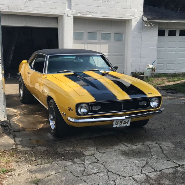 1968 Yellow Chevrolet Camaro Sport coupe