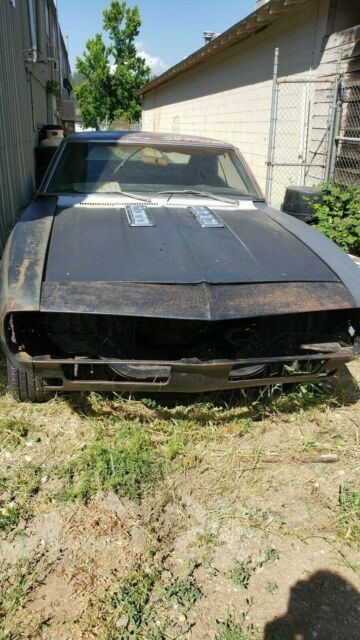 1968 Gold Chevrolet Camaro Coupe