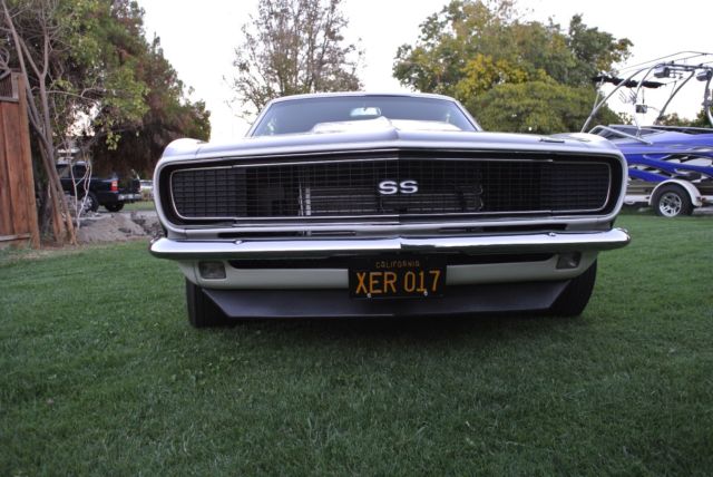 1968 White Chevrolet Camaro Coupe