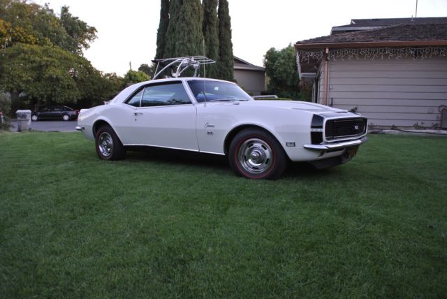 1968 White Chevrolet Camaro Coupe