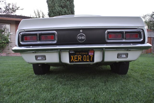 1968 White Chevrolet Camaro Coupe