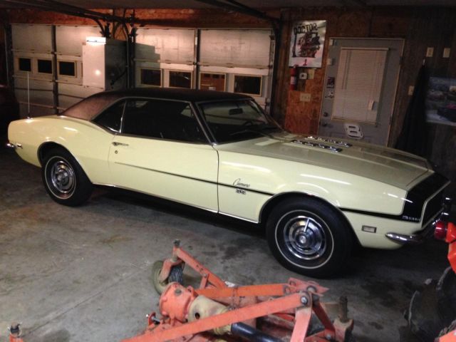1968 Butternut Yellow Chevrolet Camaro Coupe