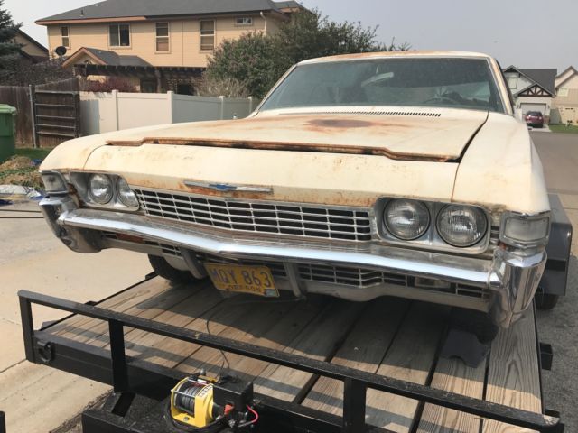 1968 White Chevrolet Impala 4 Door Hardtop