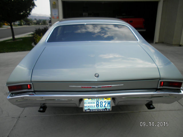 1968 seafrost green Chevrolet Chevelle Coupe