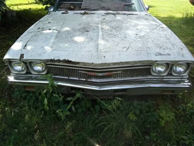 1968 white Chevrolet Chevelle