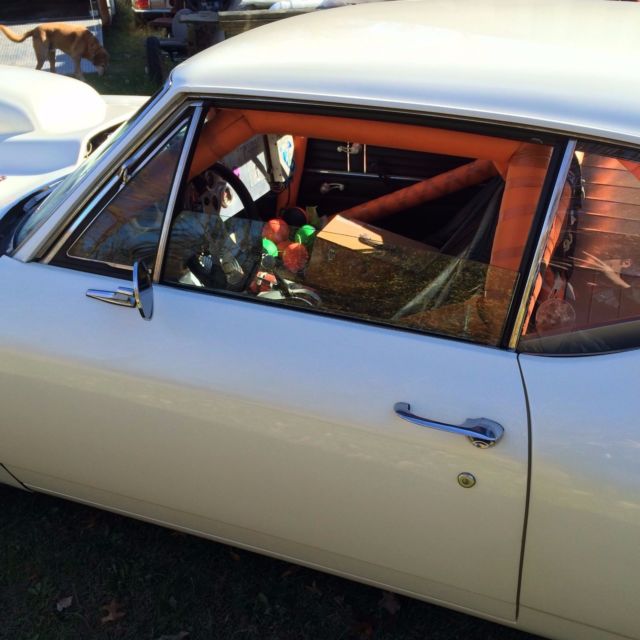 1968 White Chevrolet Chevelle Coupe