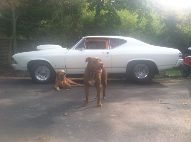 1968 White Chevrolet Chevelle Coupe