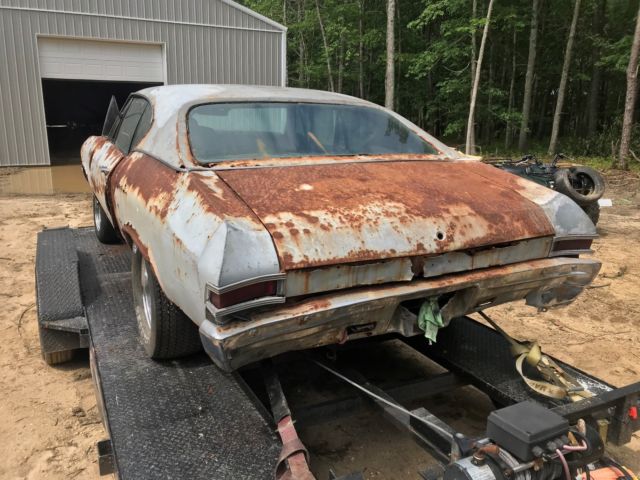 1968 Silver Chevrolet Chevelle Coupe