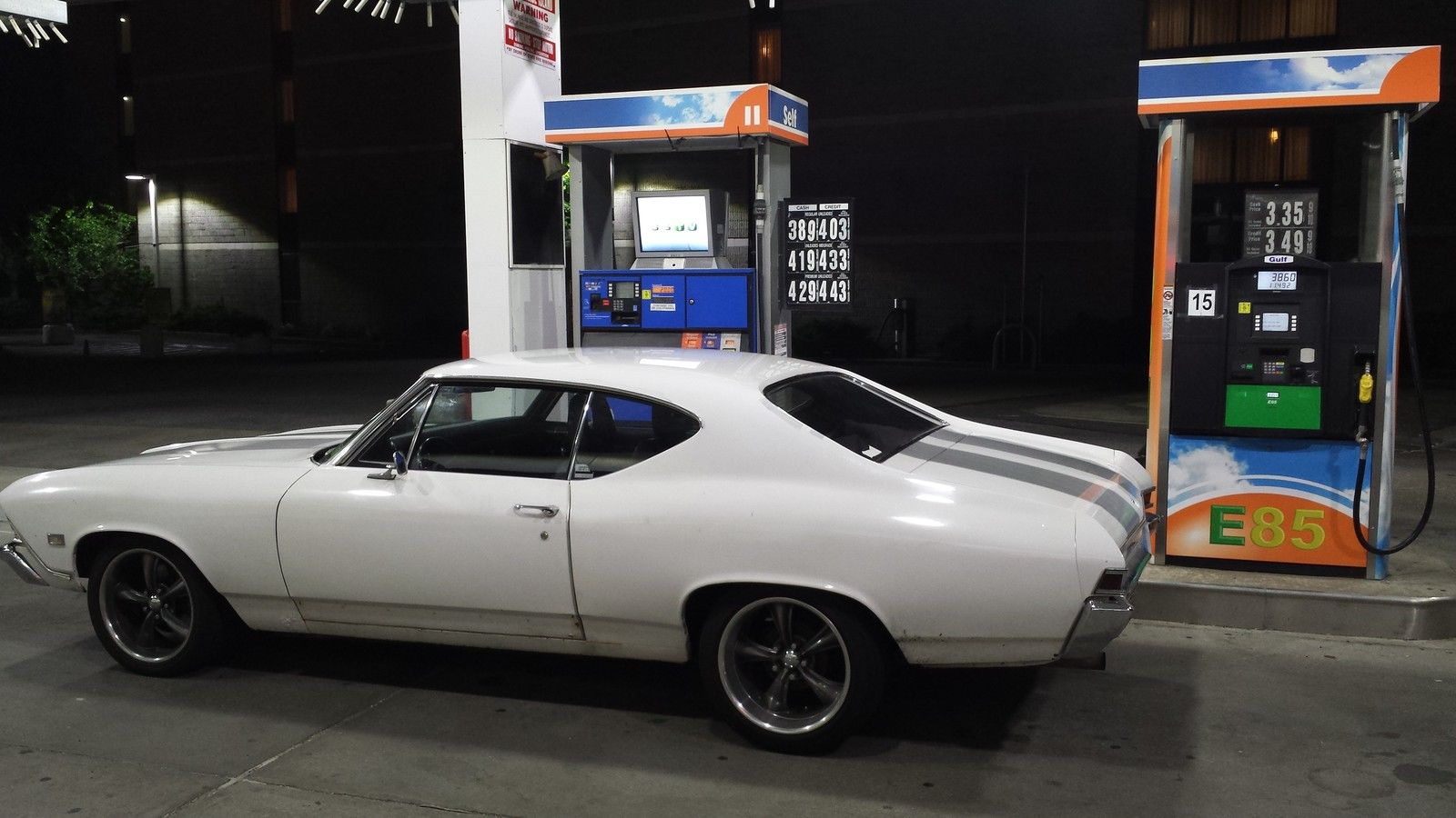 1968 White Chevrolet Chevelle Coupe