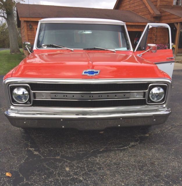 1968 Orange Chevrolet C-10