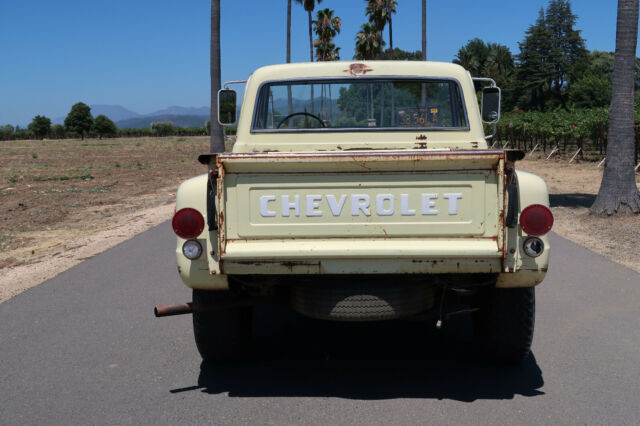 1968 Yellow Chevrolet C-10 Standard Cab Pickup