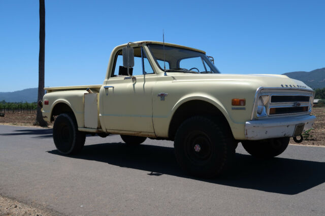 1968 Yellow Chevrolet C-10 Standard Cab Pickup