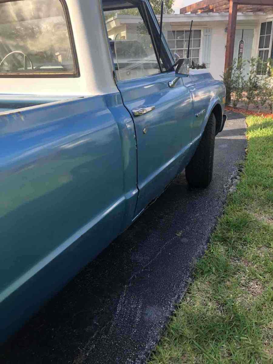 1968 Blue Chevrolet C-10 Pickup