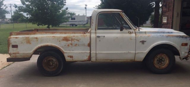 1968 White Chevrolet C-10 Standard Cab Pickup