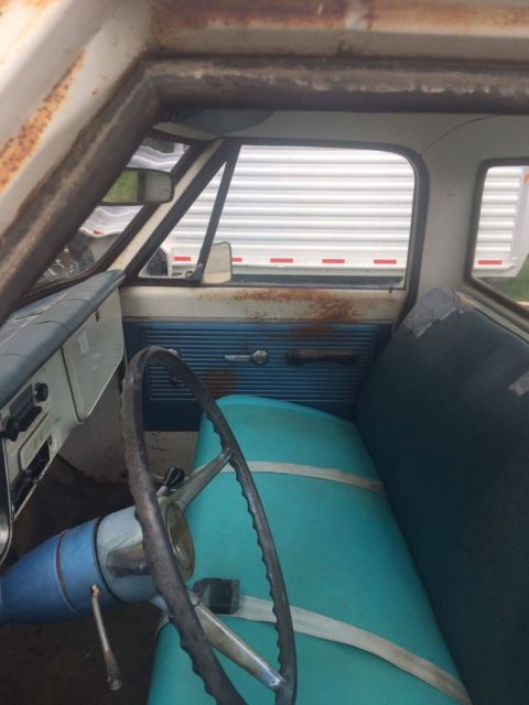 1968 White Chevrolet C-10 Standard Cab Pickup