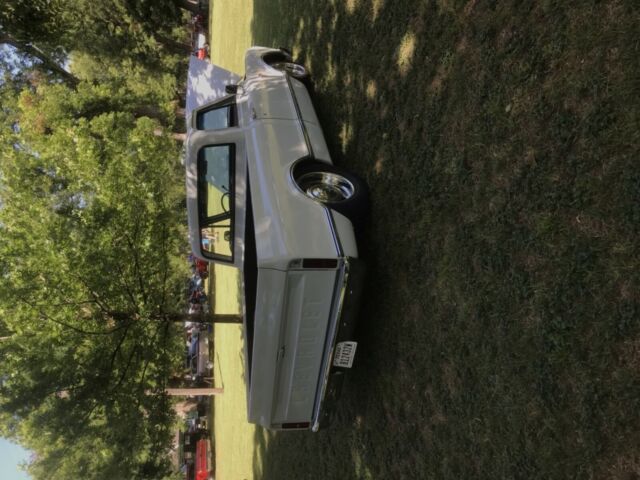 1968 White Chevrolet C-10