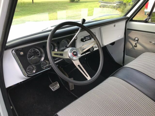 1968 White Chevrolet C-10