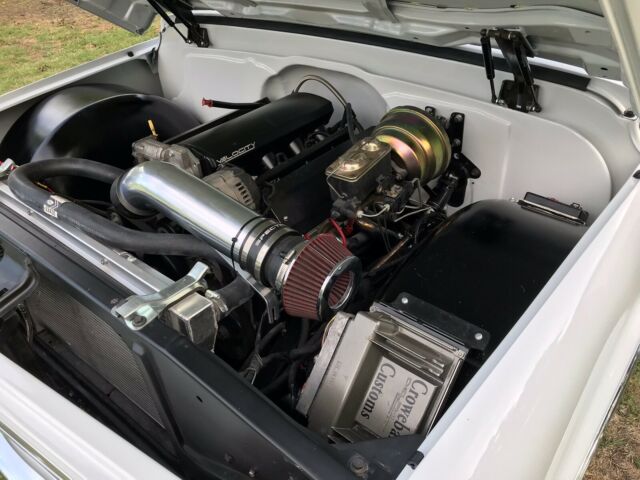 1968 White Chevrolet C-10