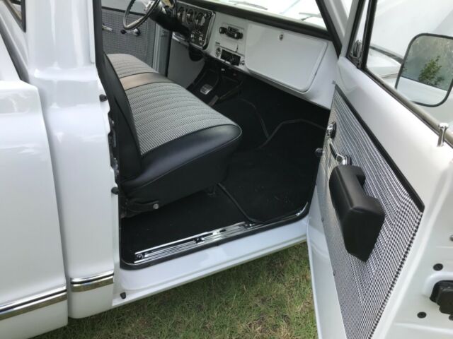 1968 White Chevrolet C-10