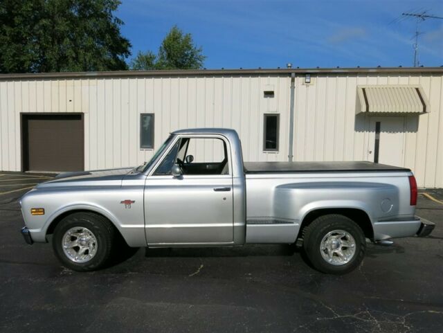 1968 Silver Chevrolet C-10 Short Box Pickup