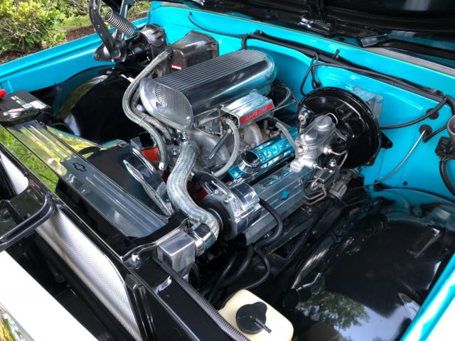 1968 Turquoise Chevrolet C-10 Standard Cab Pickup