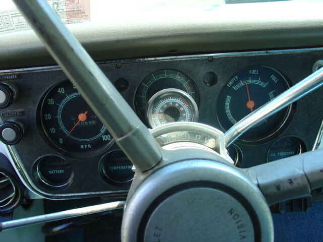 1968 White Chevrolet C/K Pickup 2500 Fleet Side